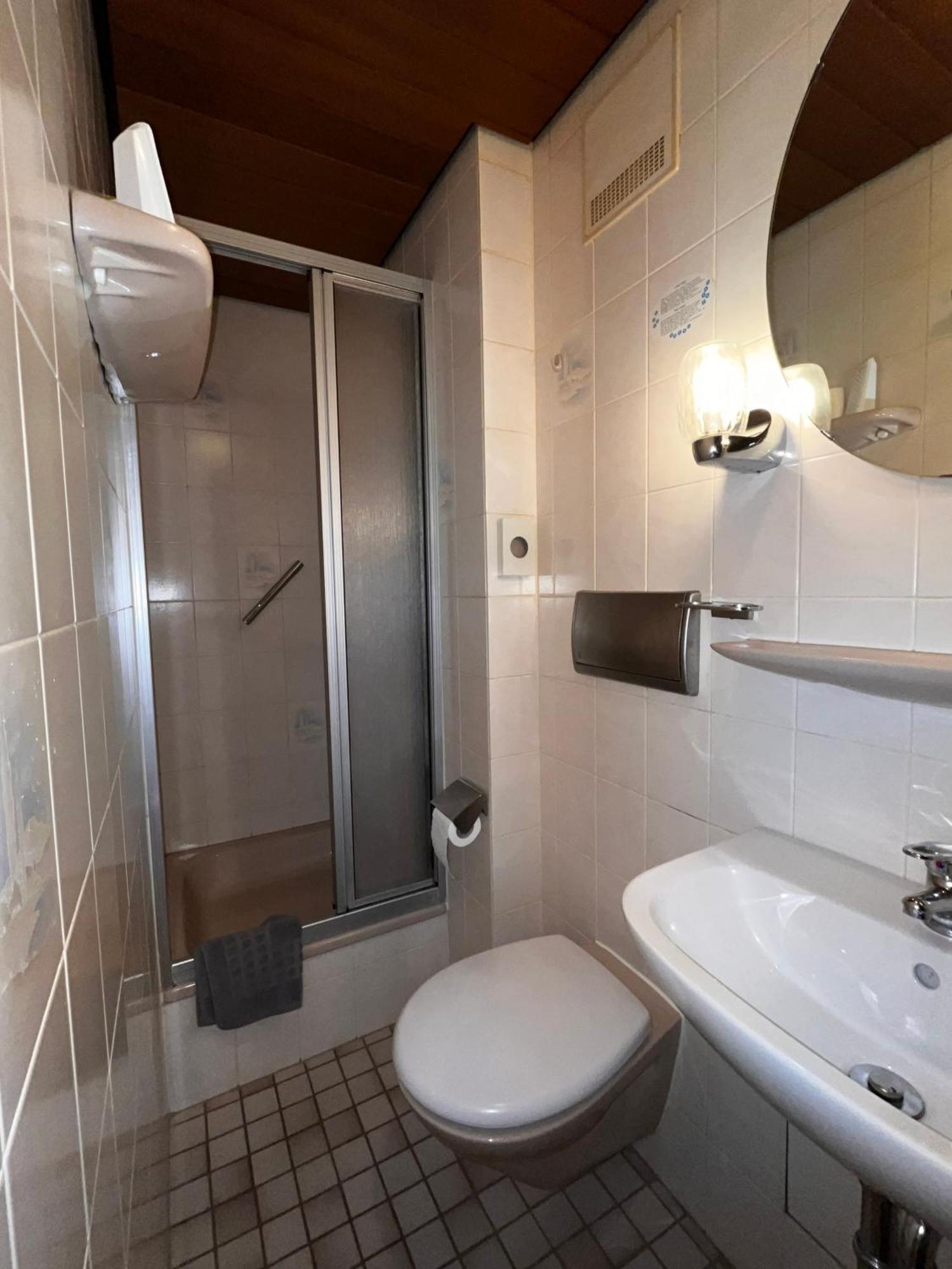 Hotel Zur Post Limburg Bad Camberg Hunfelden Exterior photo