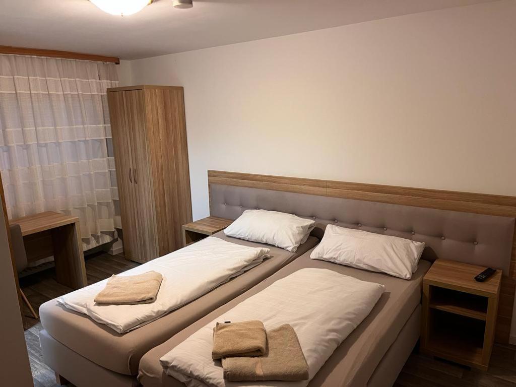 Hotel Zur Post Limburg Bad Camberg Hunfelden Exterior photo